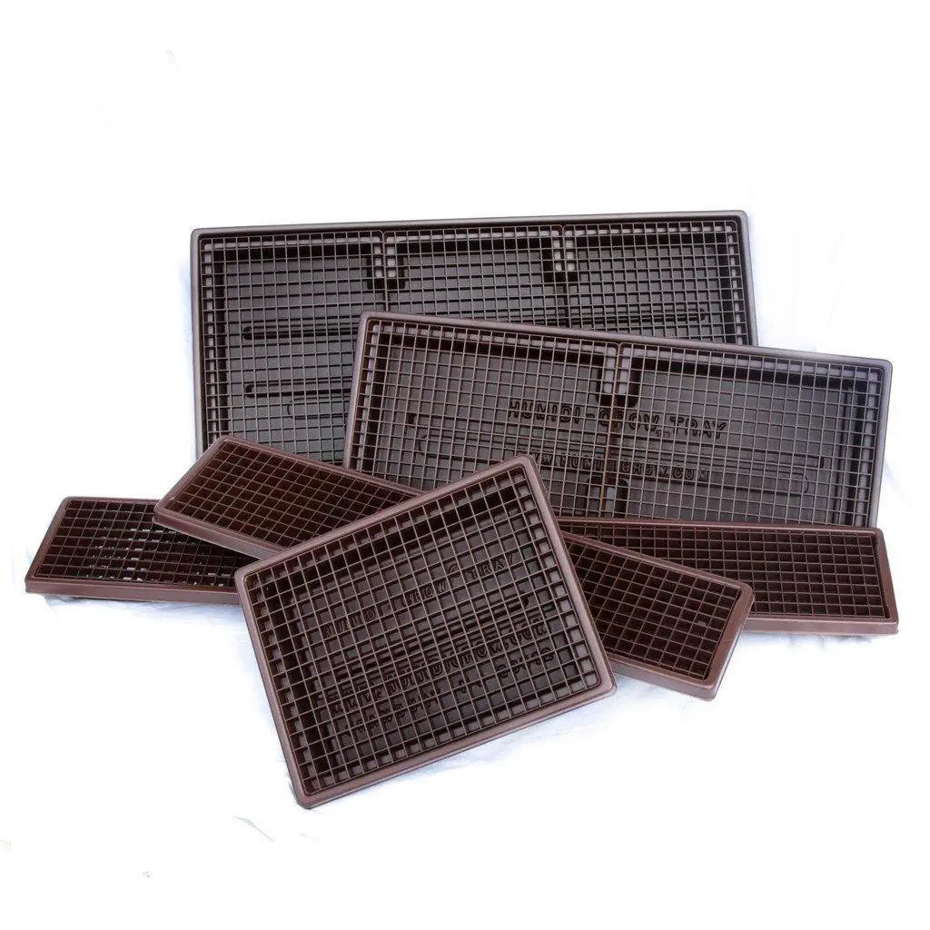 https://www.waldor.com/cdn/shop/products/large-humidi-grow-tray-ht-103-humidity-trays-729.webp?v=1692902096